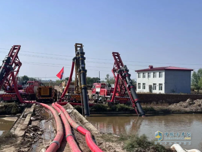 460小時(shí)！341.96萬立方！徐工應(yīng)急救援隊(duì)不負(fù)使命、載譽(yù)而歸