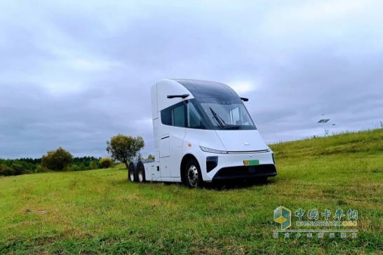 葦渡純電重卡助力「米其林森林守護(hù)計(jì)劃」 與全球伙伴共建綠色未來