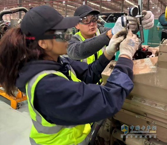 只教真功夫！康明斯“教師天團(tuán)”來(lái)了