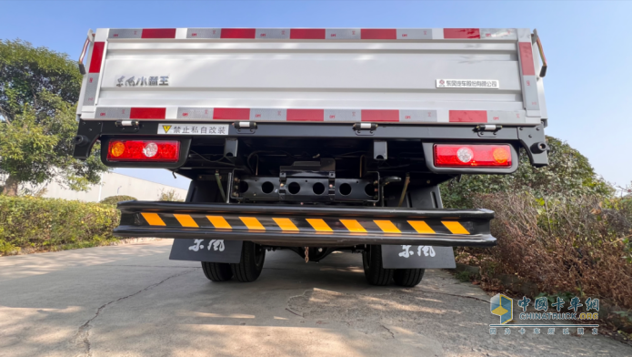 5萬級(jí)小輕卡就選它—東風(fēng)小霸王W16城鄉(xiāng)創(chuàng)富好搭檔！