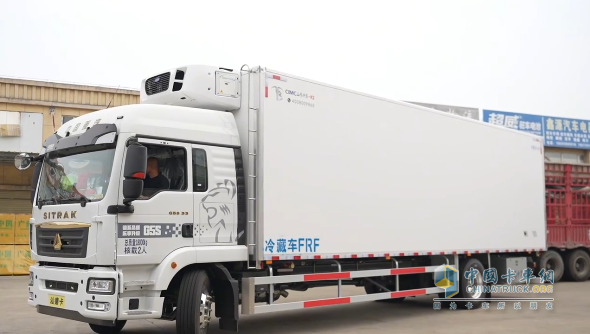 貨運(yùn)江湖風(fēng)云起，中國(guó)重汽汕德卡G5S如何贏得司機(jī)心？