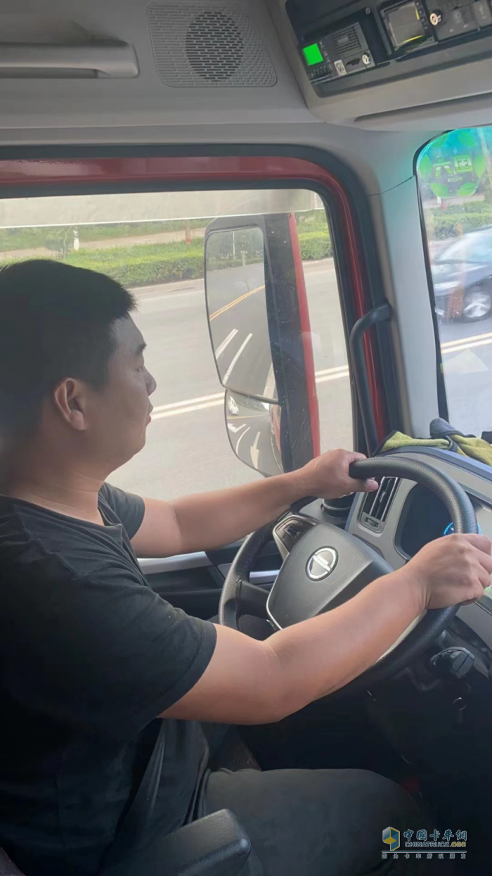 “真好！”這就是王峰眼中的北京重卡