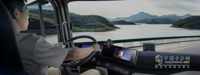 豪華重卡新王者！歐曼銀河7駕駛艙再升級 科技智能與舒適安全完美融合