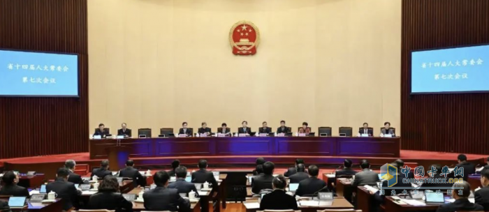 江蘇省計劃：推動重型貨車、半掛車安裝智能監(jiān)控設備！