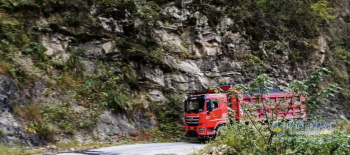 靈活多盈、可靠實(shí)用，上汽紅巖自卸車?yán)纤緳C(jī)的理想之選