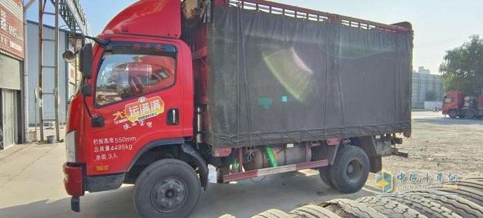 走最難最險的路！他與解放虎VH在“掛壁公路”上盤旋