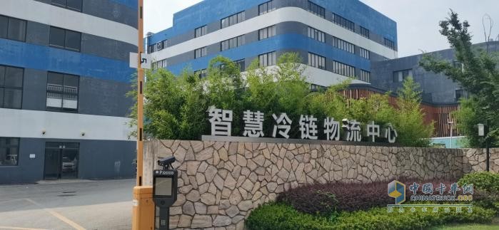 為校園食材保駕護(hù)航 6臺江淮1卡愷達(dá)冰博士交付！