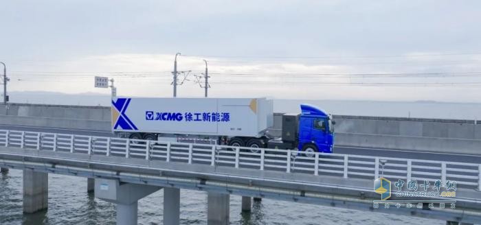 徐工汽車:創(chuàng)新中心舉辦新能源汽車電驅(qū)動(dòng)技術(shù)交流會(huì)