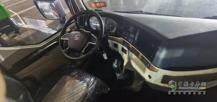 高效物流新選擇！乘龍H5 LNG大單橋助力您輕松迎戰(zhàn)電商促銷節(jié)！