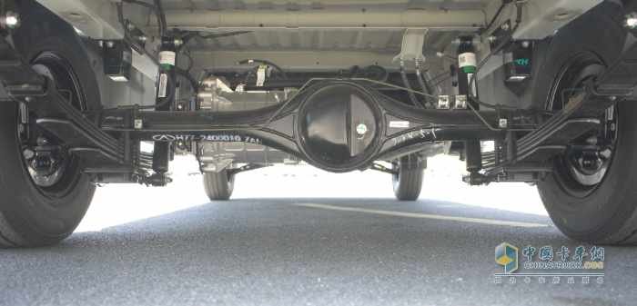 數(shù)字化+三防電池+主被動(dòng)安全，開瑞江豚E5打造全能小幫手