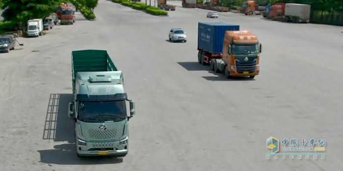 老司機(jī)實(shí)測(cè)：黃金動(dòng)力+超低氣耗！乘龍H5V LNG牽引車(chē)復(fù)雜工況下的"最優(yōu)解"！