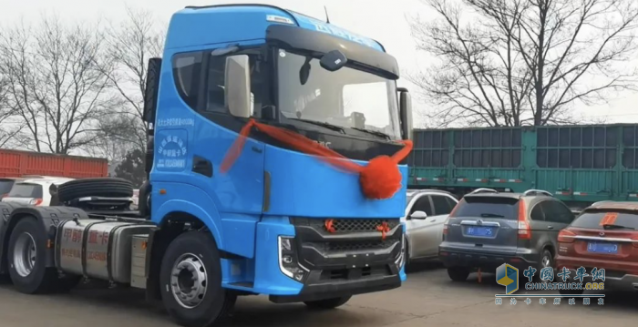 50臺(tái)星瀚G醇?xì)渲乜ń桓渡轿骺蛻?hù) 助力山西東部地區(qū)綠色運(yùn)力生態(tài)建設(shè)