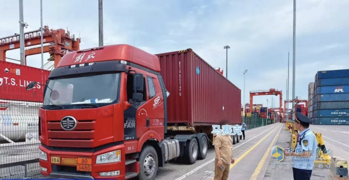 深圳查處一普貨裝載危險貨物遠(yuǎn)超豁免標(biāo)準(zhǔn)