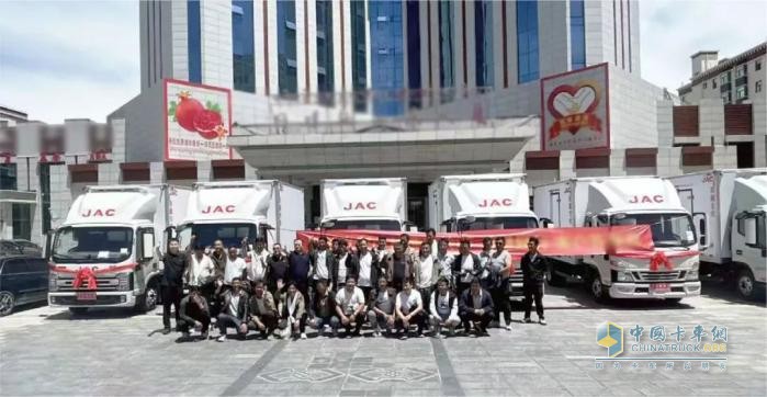 江淮1卡全國交車“熱力答卷”：全場景精準破局，“卡”動各地發(fā)展加速度