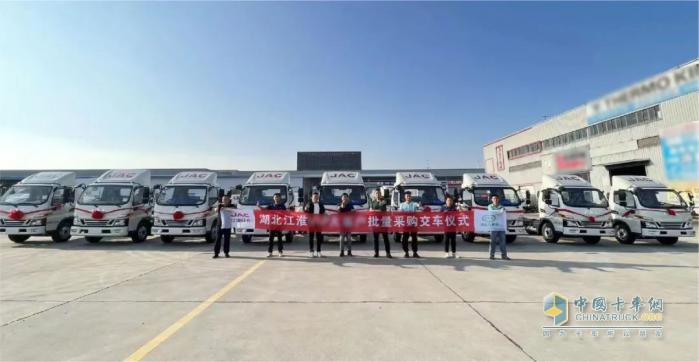 江淮1卡全國交車“熱力答卷”：全場景精準破局，“卡”動各地發(fā)展加速度