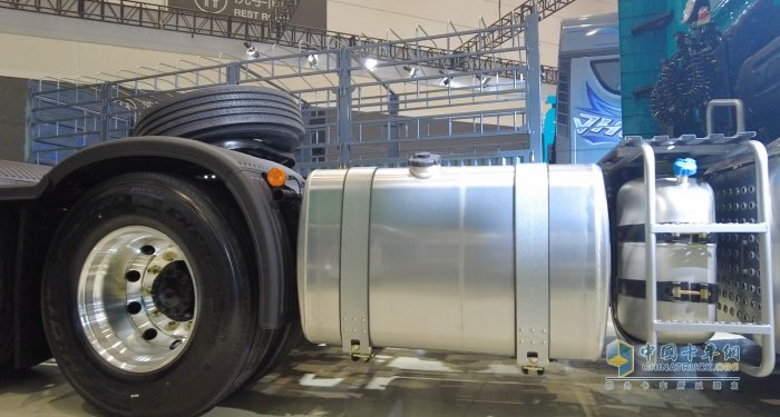 解放青汽全新JH6亮相全球合作伙伴+大會(huì) 都帶來(lái)了哪些升級(jí)？