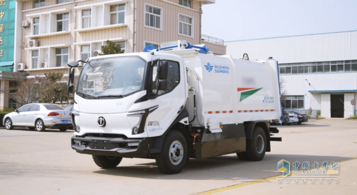 五征8方純電餐廚垃圾車(chē)