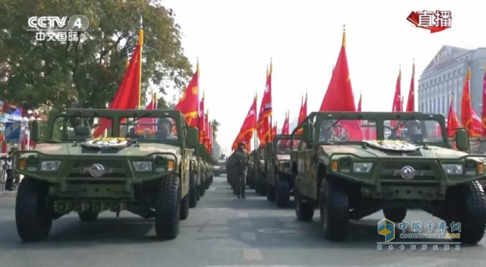 鐵甲榮光！115輛東風(fēng)軍車天安門廣場(chǎng)成功受閱！