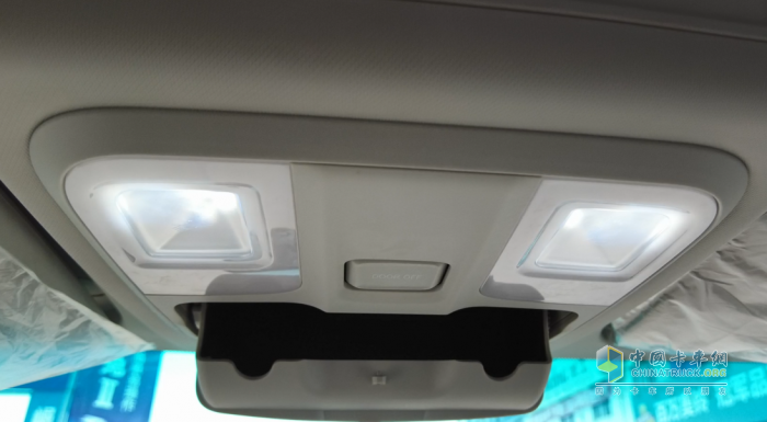 體驗采埃孚5擋手自一體變速箱 奧鈴玉兔III值得你來關注