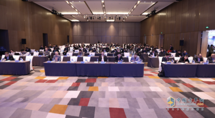 漢德車橋受邀參加國(guó)際新能源商用車電驅(qū)橋創(chuàng)新與應(yīng)用發(fā)展大會(huì)