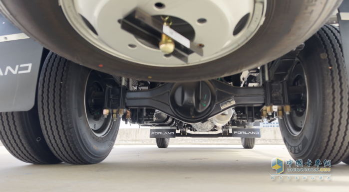 領(lǐng)航M5輕卡測評，體驗超值