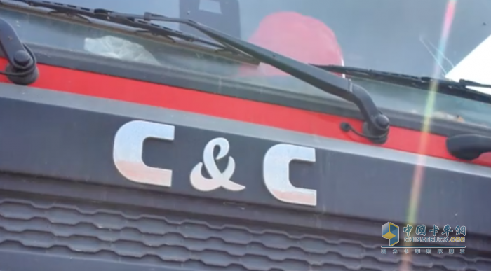 “安全零事故”，這就是聯(lián)合重卡帶給危險品運(yùn)輸企業(yè)的底氣