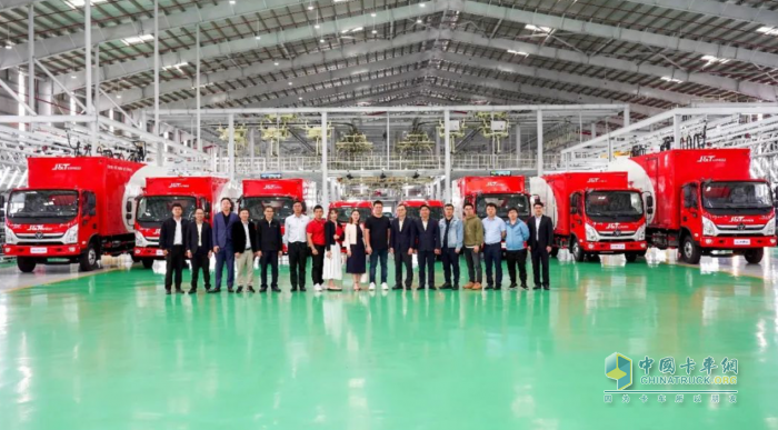 再獲110臺訂單！福田汽車與越南物流巨頭攜手共贏