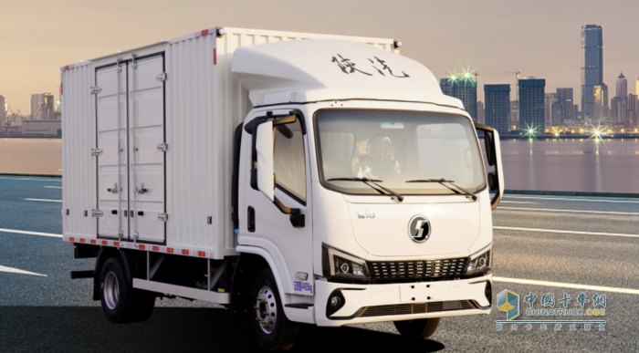 “五重保障”重塑中國精品輕卡 陜汽德龍G300閃耀西安