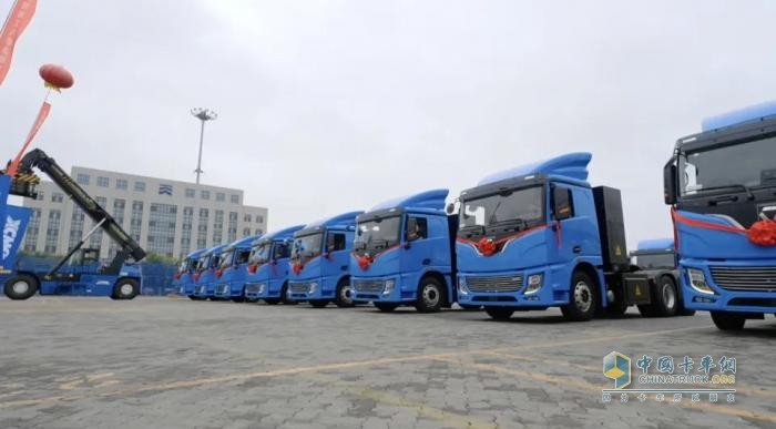 零碳時代 共啟未來｜ 百臺徐工新能源成套化設備交付天津