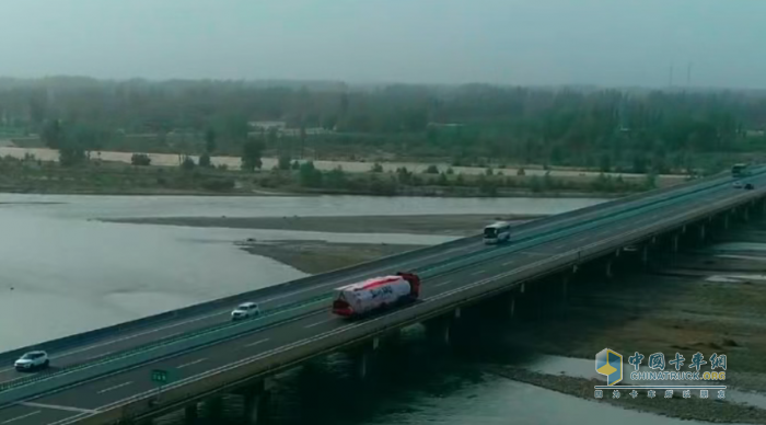 康明斯天然氣一體化動力鏈縱橫中國，既快又省！