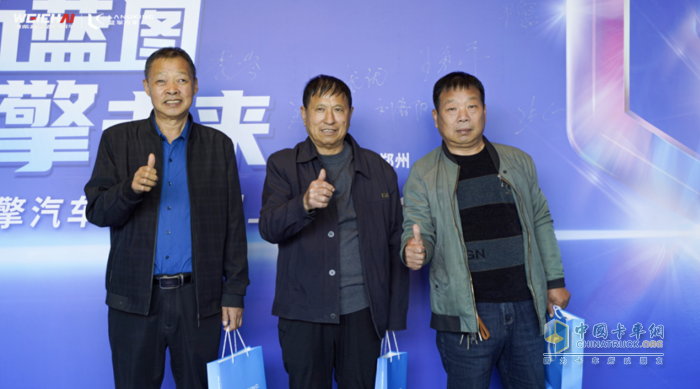 引領變革，見證信賴，濰柴新能源藍擎汽車新品全國上市體驗之旅走進鄭州