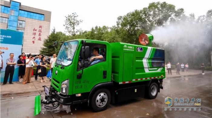 宇通環(huán)衛(wèi)閃耀山西交流會！全場景新能源解決方案助力城鄉(xiāng)綠色發(fā)展！