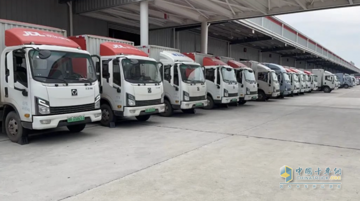 服務“不打烊” 徐工輕卡高效保障客戶運營全過程！