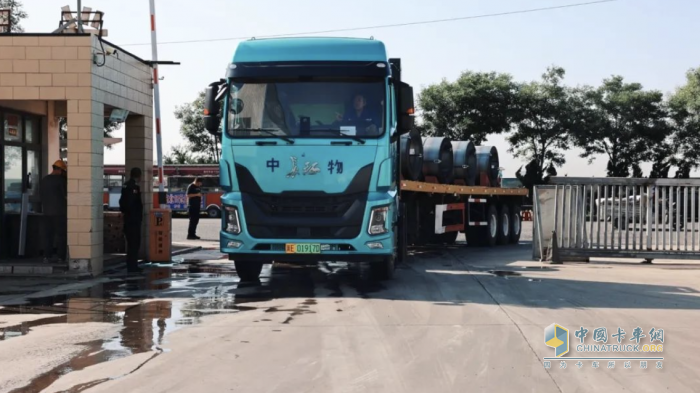 二十年貨運(yùn)人生路，只為鋼廠保通穩(wěn)鏈