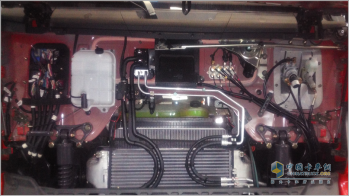 乘龍M3 4X2極限自卸：像奧運(yùn)軍團(tuán)一樣沖破運(yùn)輸極限！