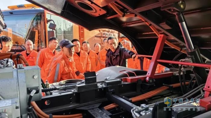 服務兩會，實力保障！宇通環(huán)衛(wèi)全力護航兩會盛事