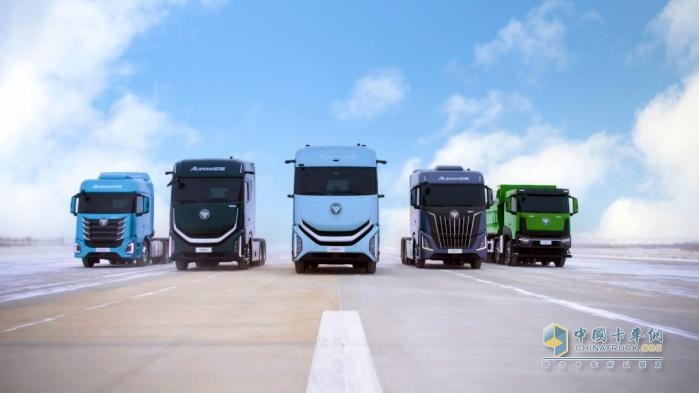 4月同比勁增121%！銷量近1.2萬輛，福田重卡以技術創(chuàng)新解鎖增長新高度