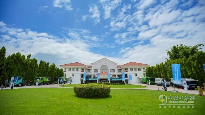 凈啟云南，環(huán)領(lǐng)新篇！宇通環(huán)衛(wèi)價值連城共創(chuàng)會昆明站圓滿落幕！