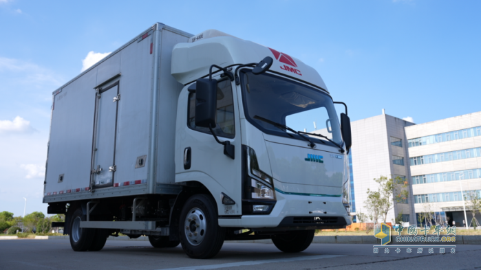 江鈴汽車攜手寧德時(shí)代，引領(lǐng)換電新時(shí)代