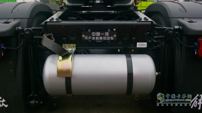 解放卡車：LNG發(fā)動機(jī)為何需要更頻繁調(diào)節(jié)氣門？