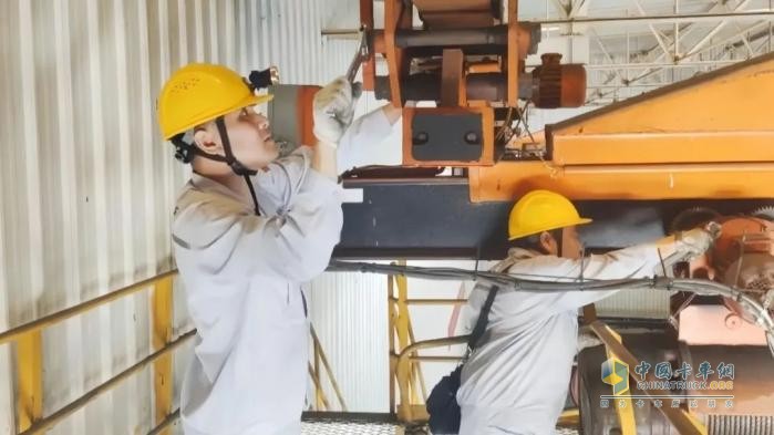 實(shí)干當(dāng)“夏” “炎”值擔(dān)當(dāng)，高溫里跑出東風(fēng)商用車(chē)加速度