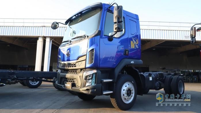 乘龍M3 4X2,極限自卸車,礦區(qū)運輸