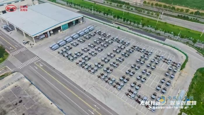 比亞迪輕卡T5第10000臺(tái)正式下線(xiàn)！
