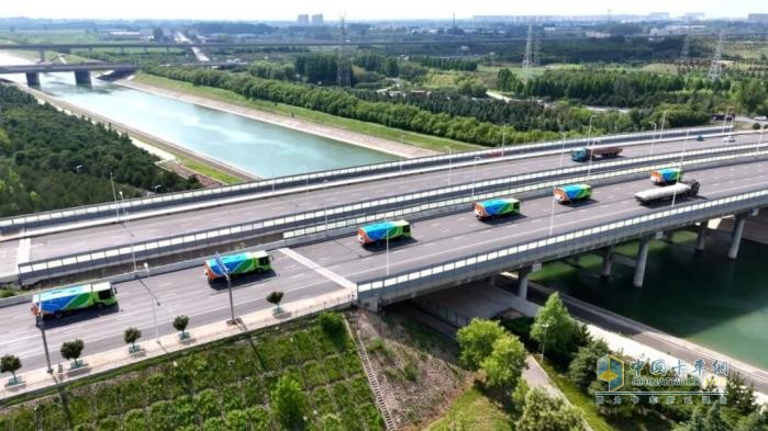 宇通環(huán)衛(wèi)高標(biāo)準(zhǔn)服務(wù)大國工匠盛會(huì)，扮靚鄭州城市容顏！