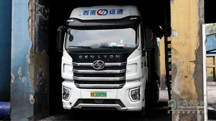 單車每天能省120元，用上汽紅巖新能源重卡實現(xiàn)低成本高效運營