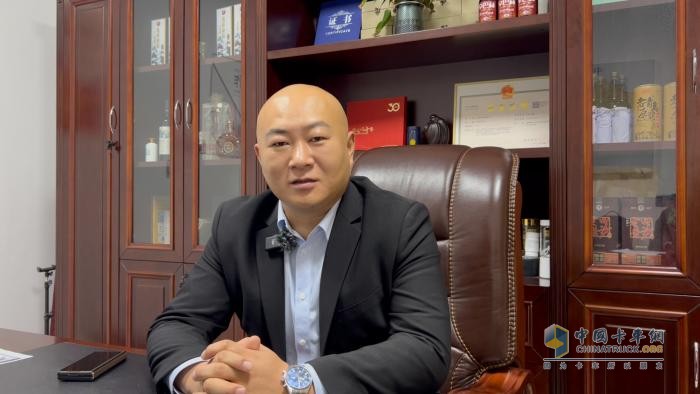 綜合油耗百公里7.8L！  泉州用戶與徐工漢馳的雙向奔赴