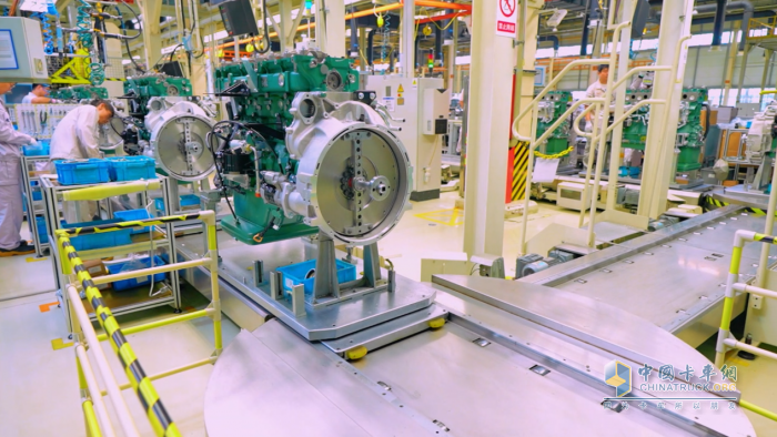 詩與遠(yuǎn)方的生活，解放動(dòng)力為女司機(jī)撐起半邊天