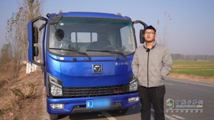 徐工漢馳輕卡油耗超低、動(dòng)力強(qiáng)勁——00后冠軍這樣說
