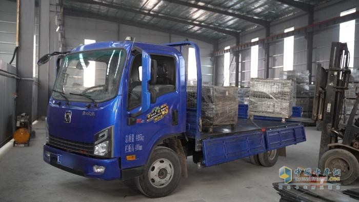 徐工漢馳輕卡油耗超低、動(dòng)力強(qiáng)勁——00后冠軍這樣說