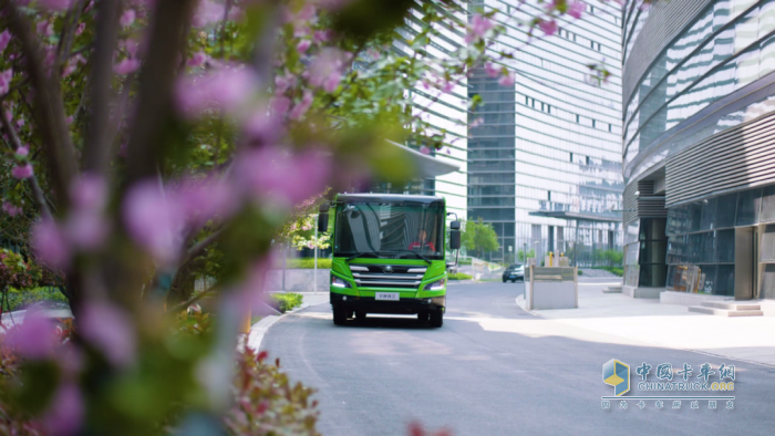 2024“開門紅”！宇通新能源環(huán)衛(wèi)車大批量交付